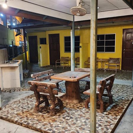 Lagenda Resthouse Cenang Beach Pantai Cenang  Zewnętrze zdjęcie